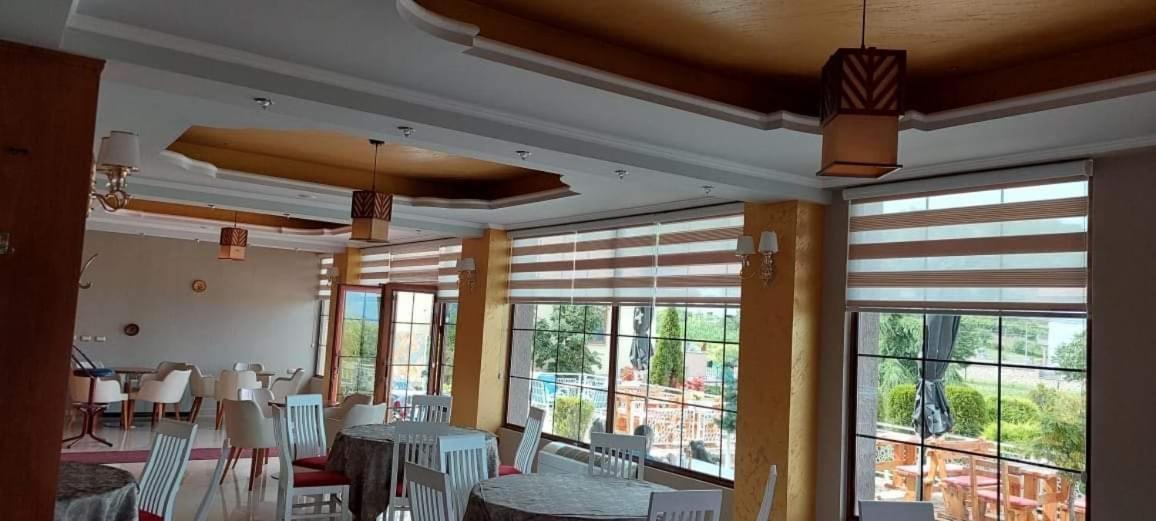 Hotel Vila Toska Piskupat Ngoại thất bức ảnh